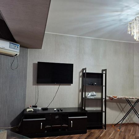 Apartment In Street Kievskaya 49 Biskek Kültér fotó