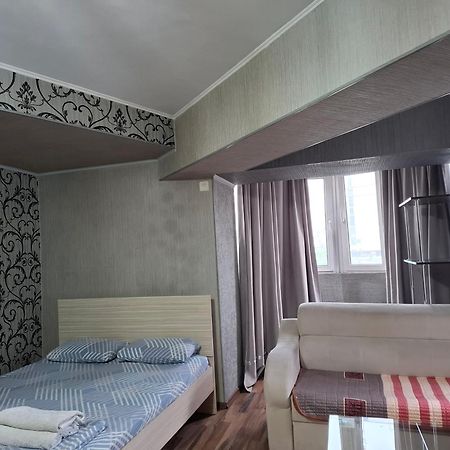 Apartment In Street Kievskaya 49 Biskek Kültér fotó