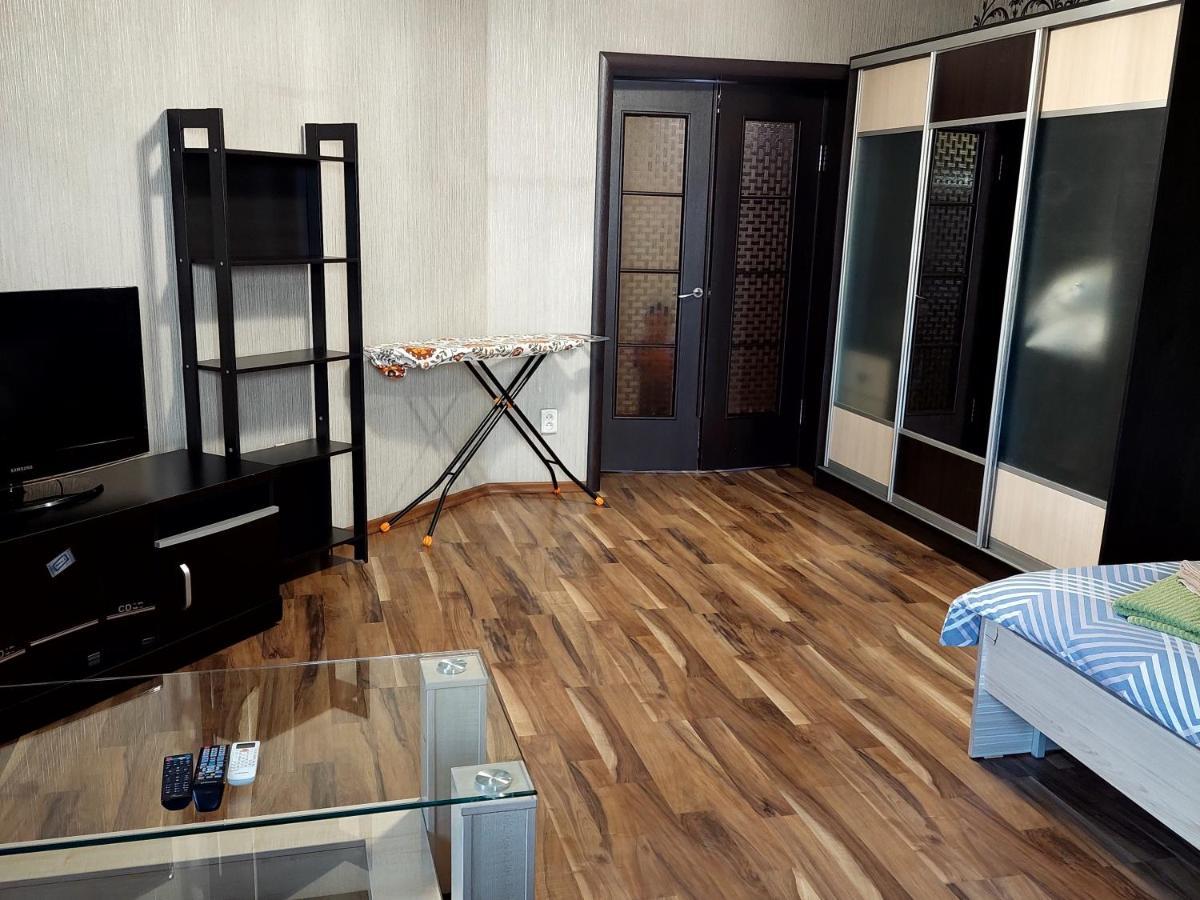 Apartment In Street Kievskaya 49 Biskek Kültér fotó