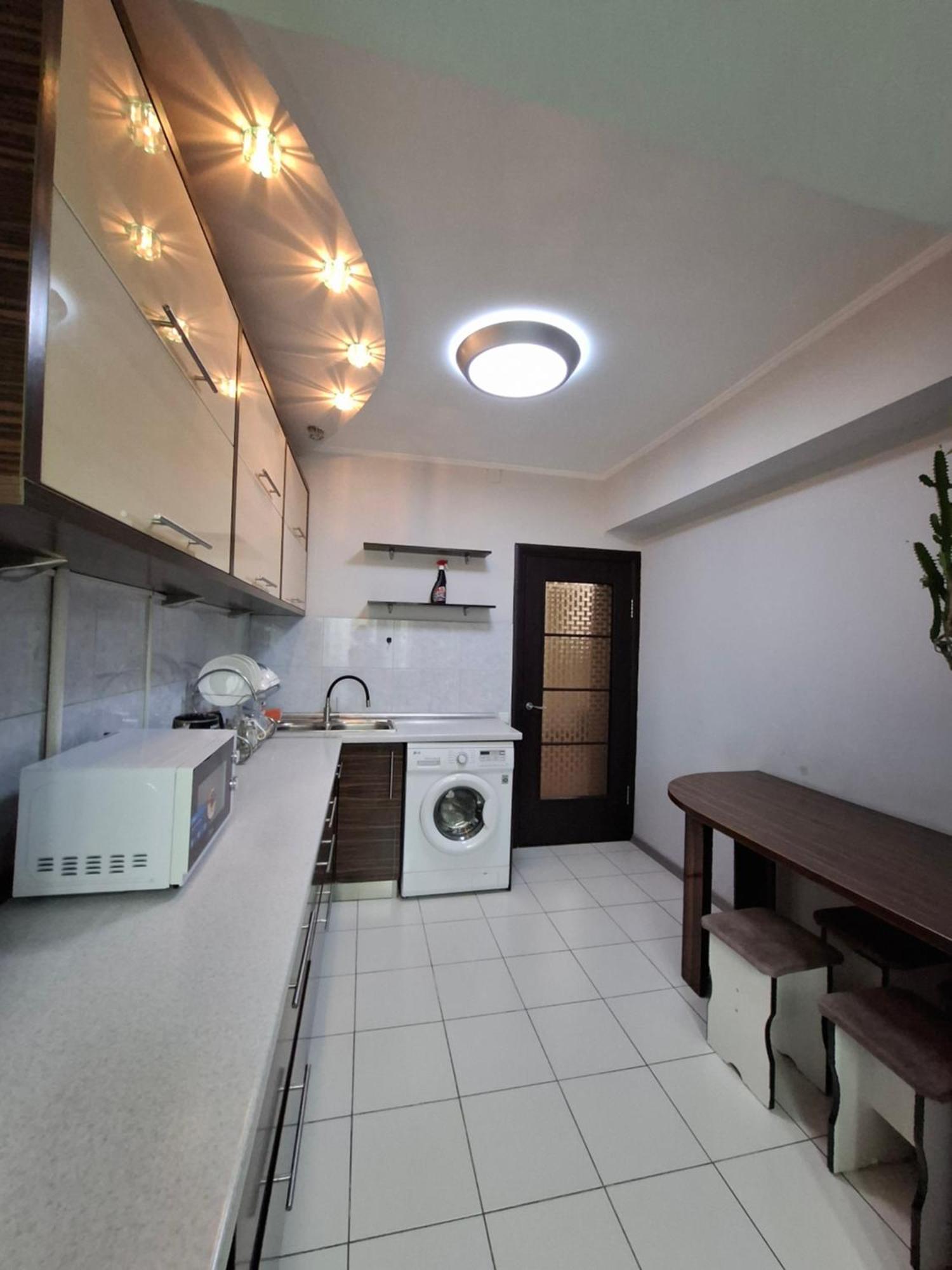 Apartment In Street Kievskaya 49 Biskek Kültér fotó